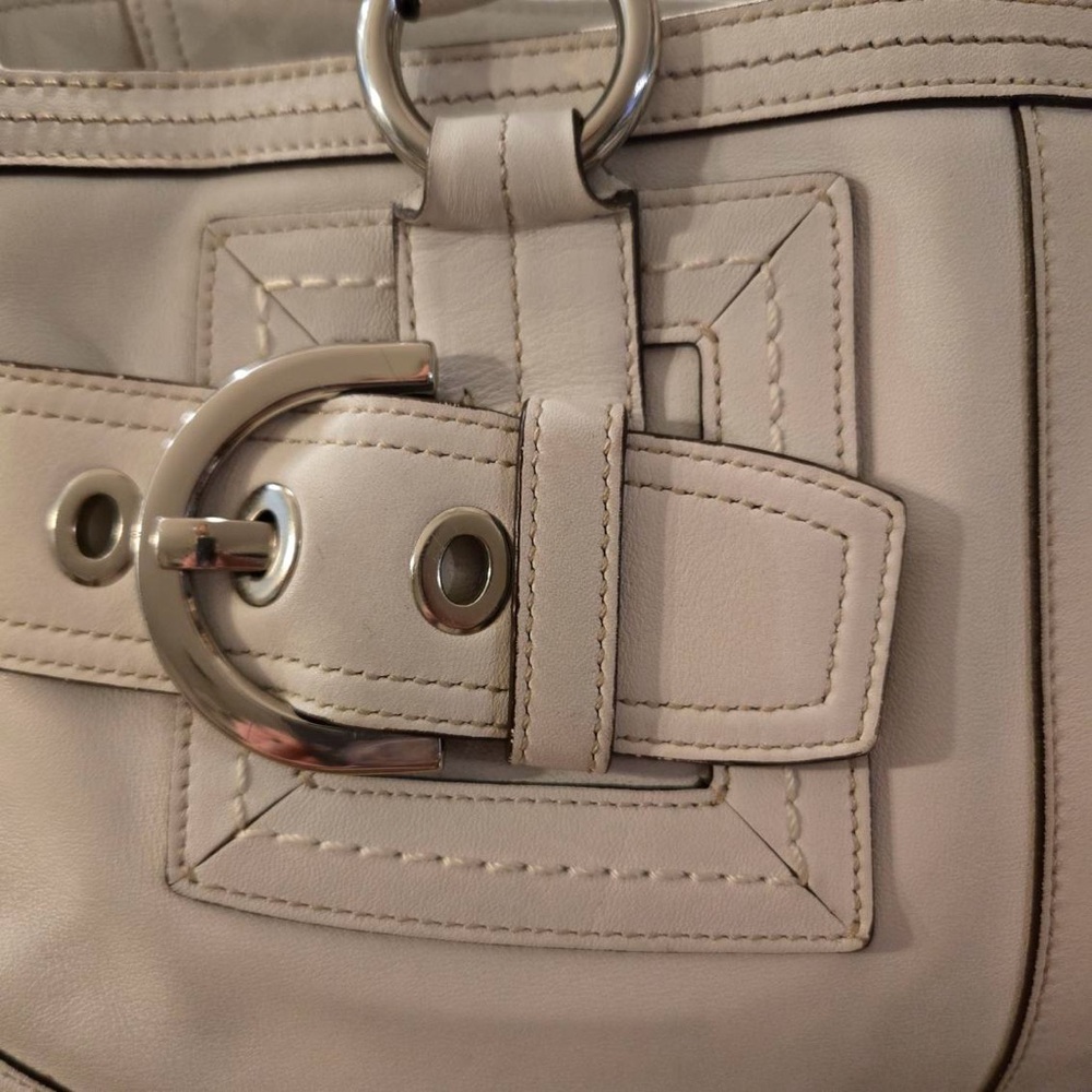 COACH Vintage Soho XL Buckle Satchel Cream Leather Tote Bag 2116 Y2K Rare - Picture 6 of 10